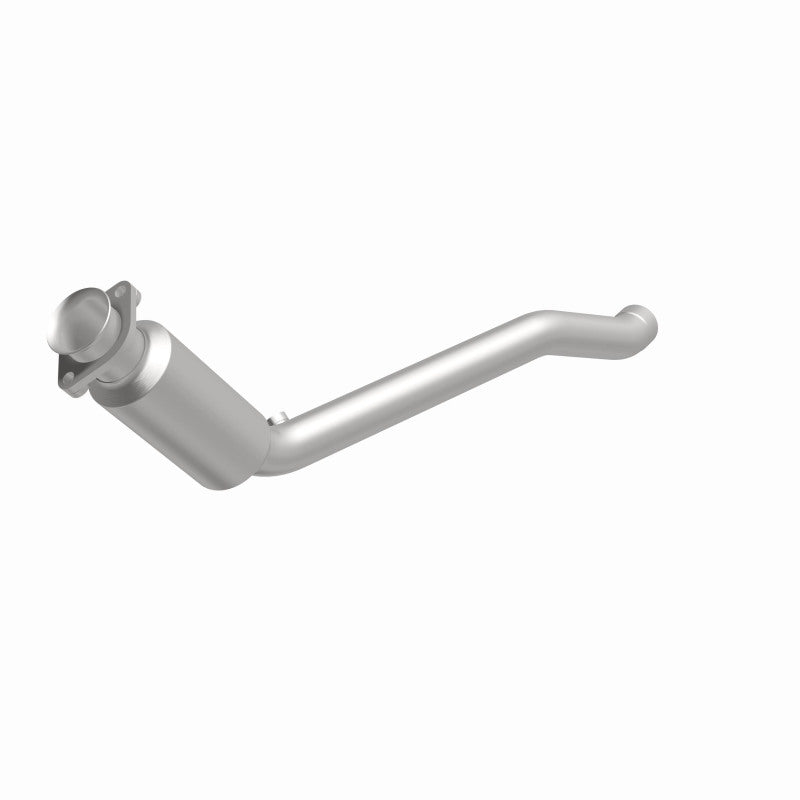 MagnaFlow Direct Fit Catalytic Converter 2010-2013 Land Rover LR4 V8 5 OEM Underbody