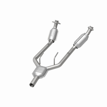 MagnaFlow Direct Fit Catalytic Converter 96-97 Mercury Cougar 3.8L