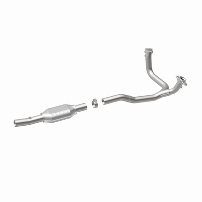 MagnaFlow Direct Fit Catalytic Converter 96 Ford E-Series Van 5.8L