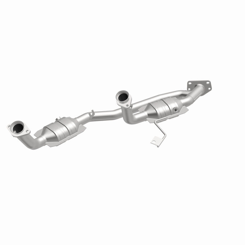 MagnaFlow Direct Fit Catalytic Converter 04 Ford Freestar 3.9L