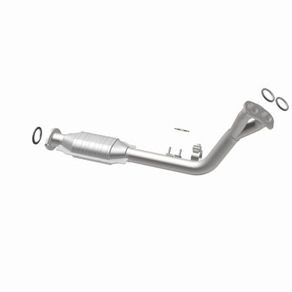MagnaFlow Direct Fit Catalytic Converter 96-00 Toyota 4 Runner 2.7