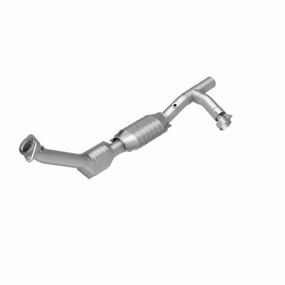 MagnaFlow Direct Fit Catalytic Converter 99-00 Ford Trucks 5.4L