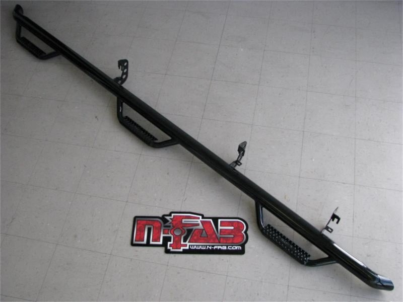 N-Fab Nerf Step 99-16 Ford F-250/350 Super Duty Crew Cab 8ft Bed - Gloss Black - Bed Access - 3in