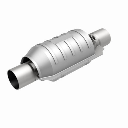MagnaFlow Universal Catalytic Converter 2.00 with 1-O2 Rear CA
