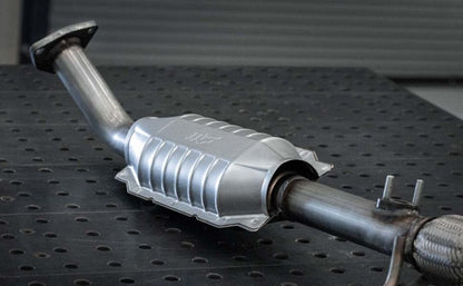 MagnaFlow Direct Fit Catalytic Converter Gm