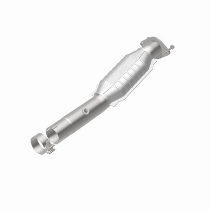 MagnaFlow Direct Fit Catalytic Converter GM 01-02 2500 Passenger Side 6L