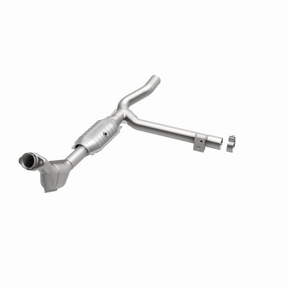 MagnaFlow Direct Fit Catalytic Converter 99-00 F-150 4.2L V6 2WD P/
