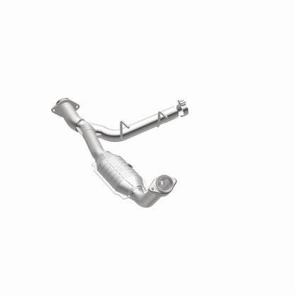 MagnaFlow Direct Fit Catalytic Converter 03-05 Ford Expedition/05-06 Lincoln Navigator 5.4L P/S