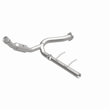 MagnaFlow Direct Fit Catalytic Converter 2007-2008 Ford Expedition/Navigator V8-5.4L
