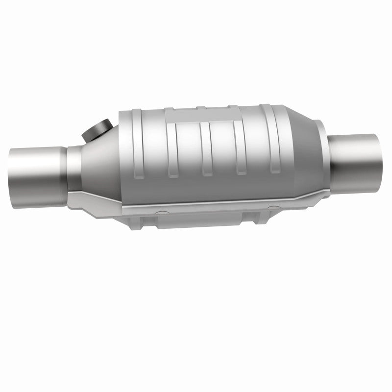 MagnaFlow Universal Catalytic Converter 2.00 with 1-O2 Rear CA