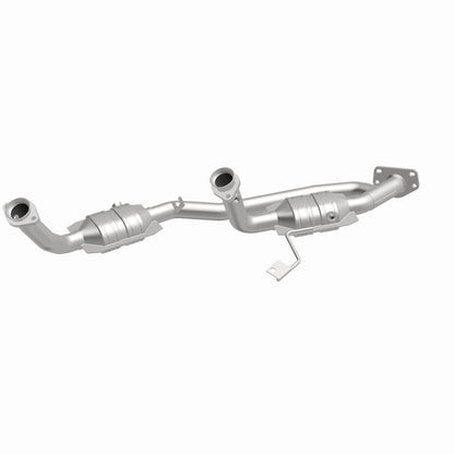 MagnaFlow Direct Fit Catalytic Converter 04 Ford Freestar 3.9L