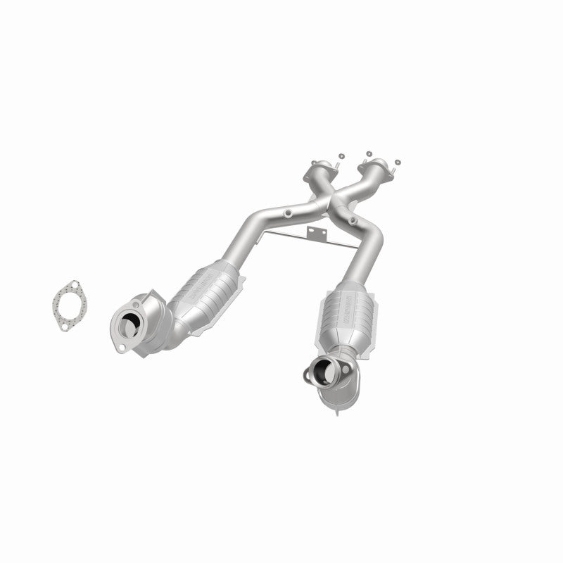 MagnaFlow Direct Fit Catalytic Converter 96-98 4.6L *California*