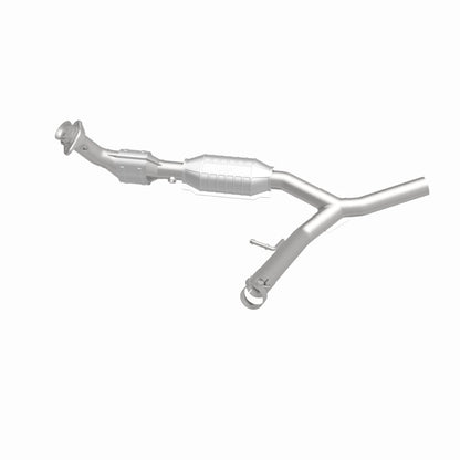 MagnaFlow Direct Fit Catalytic Converter 04-06 F-150 5.4 2WD P/S 49S