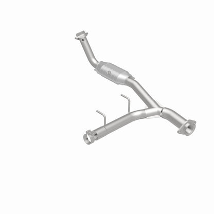 MagnaFlow Direct Fit Catalytic Converter 03-05 Ford Expedition/05-06 Lincoln Navigator 5.4L P/S