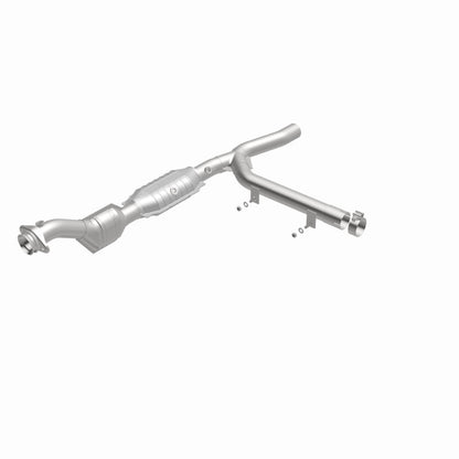MagnaFlow Direct Fit Catalytic Converter 97-98 Ford Trucks 4.6L