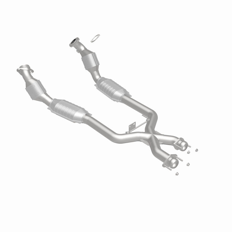 MagnaFlow Direct Fit Catalytic Converter 96-98 4.6L *California*