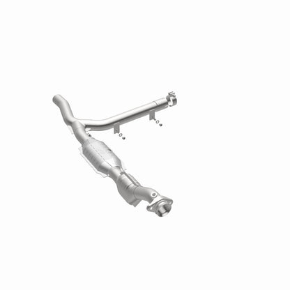 MagnaFlow Direct Fit Catalytic Converter 97-98 Ford Trucks 4.6L