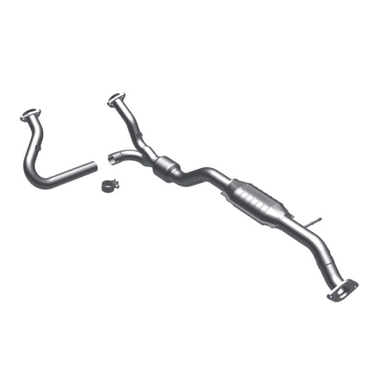 MagnaFlow Direct Fit Catalytic Converter 00-05 Blazer 4WD 4.3L OEM
