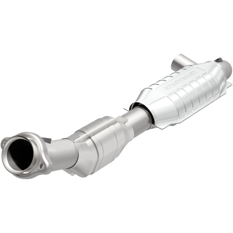 MagnaFlow Direct Fit Catalytic Converter 97-98 Ford Trucks 4.6L