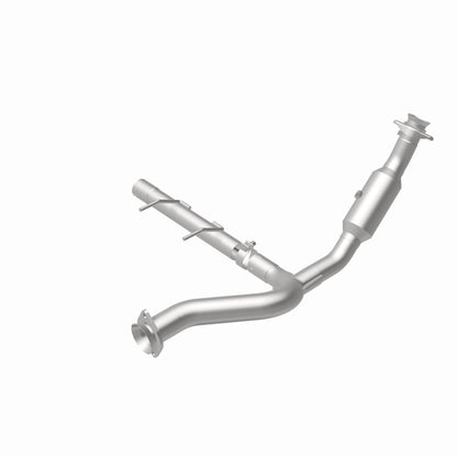MagnaFlow Direct Fit Catalytic Converter 2007-2008 Ford Expedition/Navigator V8-5.4L
