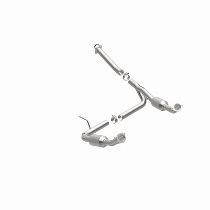 MagnaFlow Direct Fit Catalytic Converter OEM 2004-2005 Ford Explorer/Mercury Mountaineer Underbody