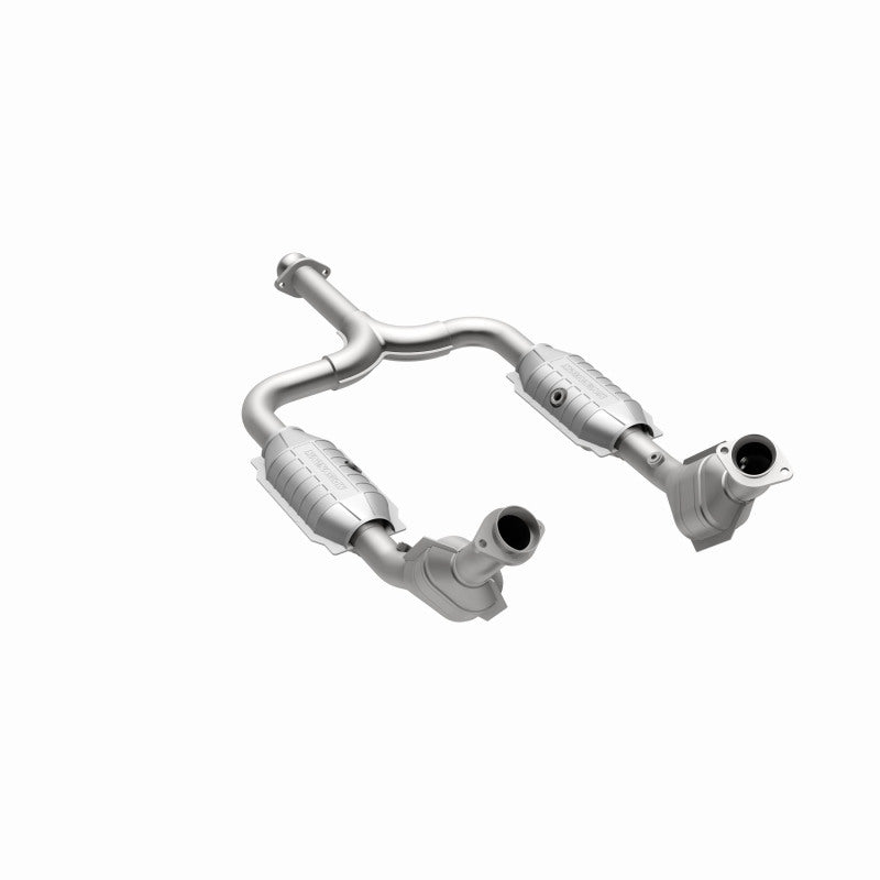 MagnaFlow Direct Fit Catalytic Converter 99/01-03 Ford Mustang 3.8L