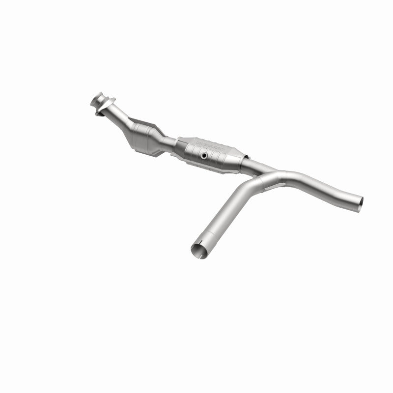 MagnaFlow Direct Fit Catalytic Converter 01 Ford F-150 4.2L