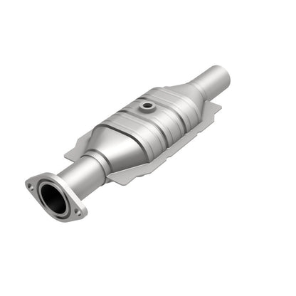 MagnaFlow Direct Fit Catalytic Converter 10-12 Ford Fusion 2.5L