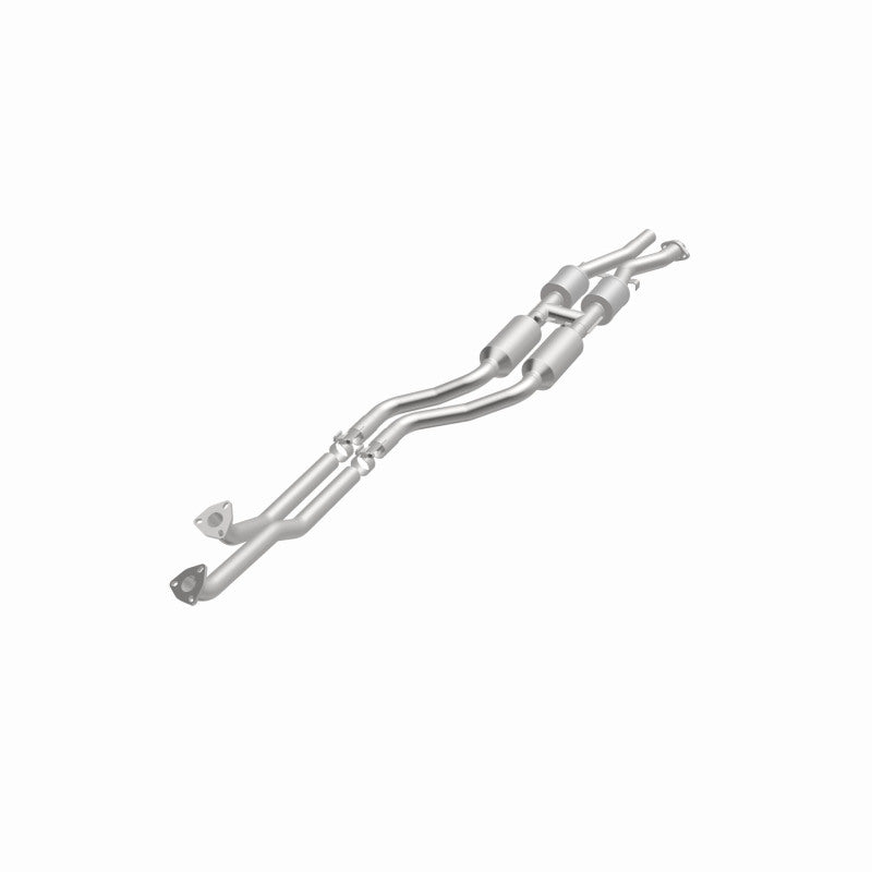 MagnaFlow Direct Fit Catalytic Converter 96-98 BMW 328 2.8L