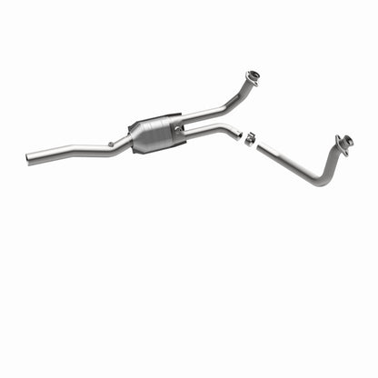 MagnaFlow Direct Fit Catalytic Converter 96-97 Dodge Van 3.9L/5.2L/5
