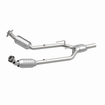MagnaFlow Direct Fit Catalytic Converter 96-97 Mercury Cougar 3.8L