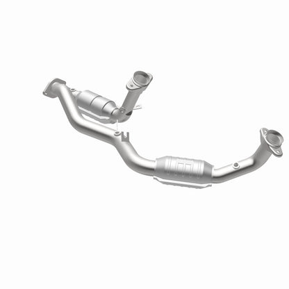 MagnaFlow Direct Fit Catalytic Converter 96-99 Ford Taurus3.0L 50S