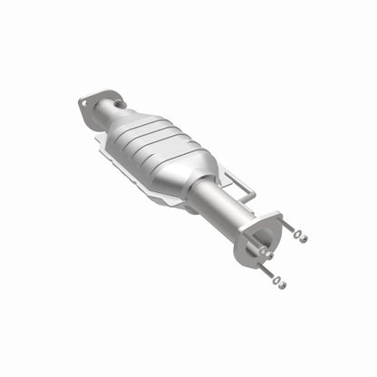 MagnaFlow Direct Fit Catalytic Converter 00-04 Jeep Wrangler Rear
