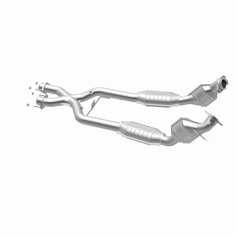 MagnaFlow Direct Fit Catalytic Converter 96-98 4.6L *California*