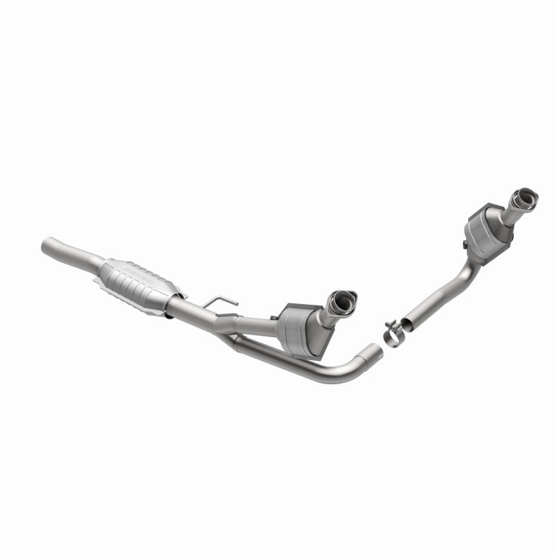 MagnaFlow Direct Fit Catalytic Converter 00-03 Dodge Dakota 3.9L