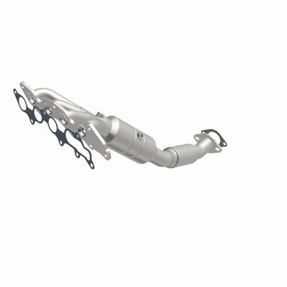 MagnaFlow Direct Fit Catalytic Converter 08-09 Ford Focus 2.0L