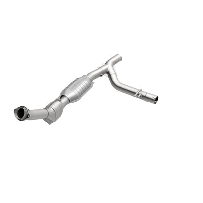 MagnaFlow Direct Fit Catalytic Converter 99-00 Ford Trucks 5.4L
