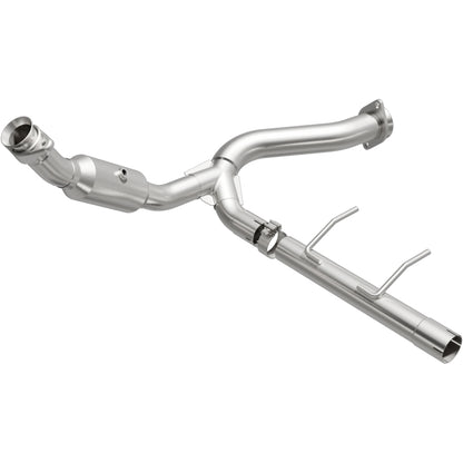 MagnaFlow Direct Fit Catalytic Converter 2007-2008 Ford Expedition/Navigator V8-5.4L