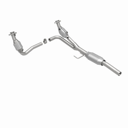 MagnaFlow Direct Fit Catalytic Converter 00-03 Dodge Dakota 3.9L