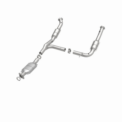 MagnaFlow Direct Fit Catalytic Converter Explorer 02-04 4.6L