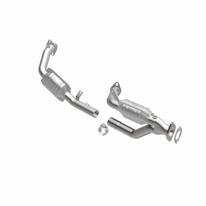 MagnaFlow Direct Fit Catalytic Converter 96-99 Ford Taurus3.0L 50S