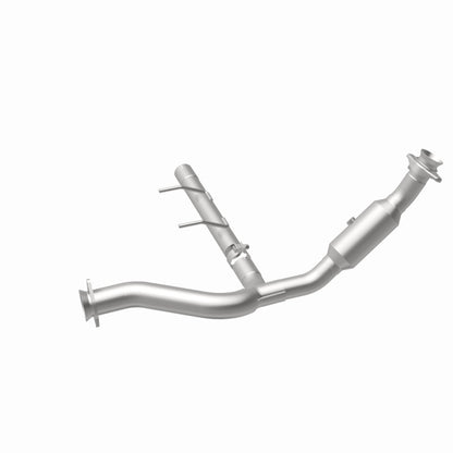MagnaFlow Direct Fit Catalytic Converter 2007-2008 Ford Expedition/Navigator V8-5.4L