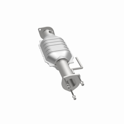 MagnaFlow Direct Fit Catalytic Converter 00-04 Jeep Wrangler Rear