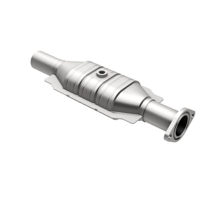 MagnaFlow Direct Fit Catalytic Converter 10-12 Ford Fusion 2.5L