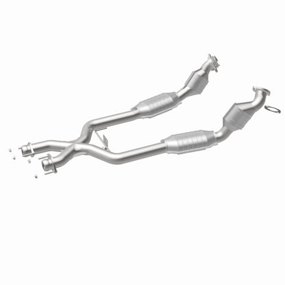 MagnaFlow Direct Fit Catalytic Converter 96-98 4.6L *California*