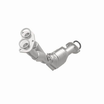 MagnaFlow Direct Fit Catalytic Converter 01-04 Toyota Tacoma Front 2.7L