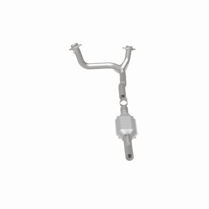 MagnaFlow Direct Fit Catalytic Converter 96 Ford E-Series Van 5.8L