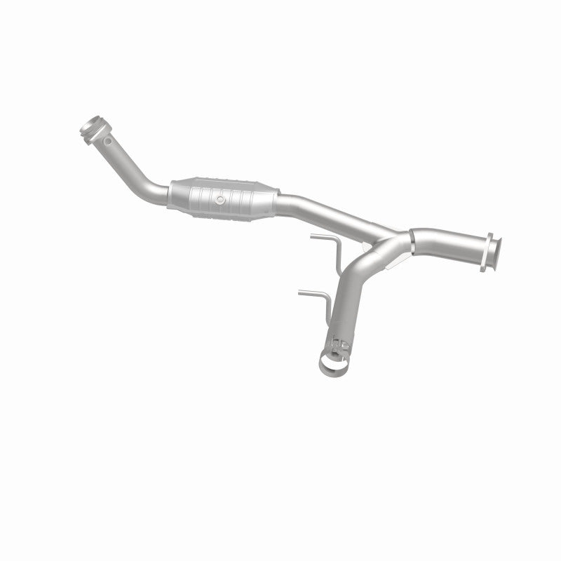 MagnaFlow Direct Fit Catalytic Converter 03-05 Ford Expedition/05-06 Lincoln Navigator 5.4L P/S