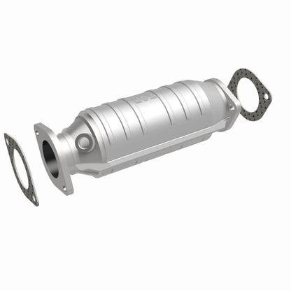 MagnaFlow Direct Fit Catalytic Converter 95-96 Nissan Sentra 1.6L