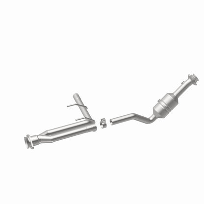 MagnaFlow Direct Fit Catalytic Converter 2011-2014 F-150 3.7L Underbody